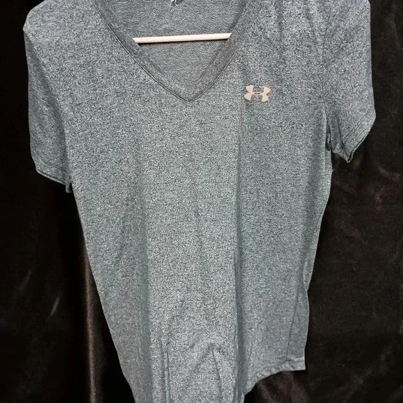 Under Armour Gray Short Sleeve Tee - Picture 1 of 4